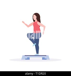 Sports femme s'accroupit sur l'étape de formation dans la plate-forme de sport fille aérobie entraînement jambes healthy lifestyle concept télévision fond blanc Illustration de Vecteur