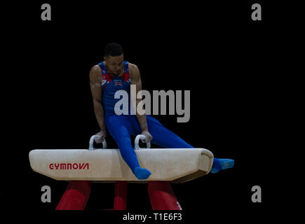 Joe Fraser (GO) en action lors de la Coupe du Monde de Gymnastique 2019 à l'Arène de Genting, France le 23 mars 2019. GlennSports. Banque D'Images