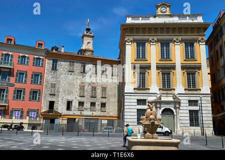 Nice (sud-est de la France) : "place Saint-François" square et le Palais Communal dans la vieille ville de Nice *** *** légende locale Banque D'Images