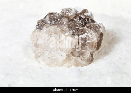 L'Halite minéral naturel rugueux en sel de roche close up Banque D'Images