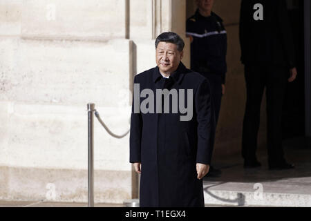 Paris, France. Mar 25, 2019. Le président français, Emmanuel Macron accueille le président chinois Xi Jinping à l'Elysée, Paris, France. Credit : Bernard Menigault/Alamy Live News Banque D'Images