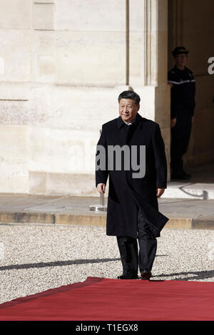Paris, France. Mar 25, 2019. Le président français, Emmanuel Macron accueille le président chinois Xi Jinping à l'Elysée, Paris, France. Credit : Bernard Menigault/Alamy Live News Banque D'Images