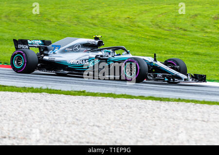 Spielberg/Autriche - 06/29/2018 - # 77 Valtteri Bottas (FIN) dans sa Mercedes W09 au cours du PC1 d'avance sur le Grand Prix d'Autriche 2018 au Red Bull Ring Banque D'Images