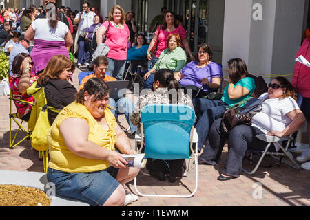 Miami Florida, boutiques à Midtown, le plus grand perdant, TV show, télé réalité, audition, triout, casting, surpoids obésité graisse lourd ploump rotund St Banque D'Images