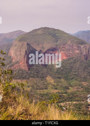 La Bolivie, Samaipata, panoramas et les paysages du parc national Amboro. Jungle Banque D'Images