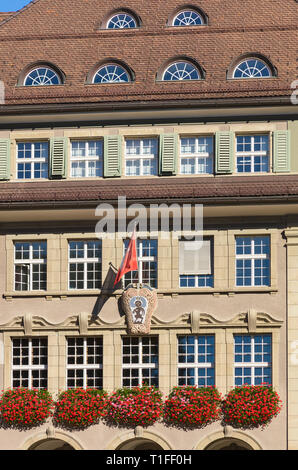 Chur, Suisse - le 27 septembre 2018 : une partie de la façade de l'administration centrale des chemins de fer rhétiques. Le chemin de fer Rhétique (allemand : Rhatische Bahn, commonl Banque D'Images