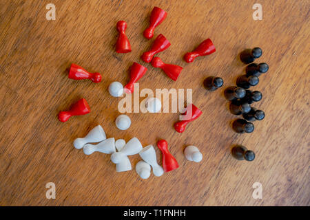 Les pions regroupés par rapport à l'autre Banque D'Images