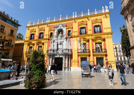 Le palais des évêques, ou Palacio Episcopal, dans le centre de la vieille ville, Malaga, Costa del Sol, Andalousie, Espagne Banque D'Images