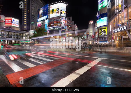 Des foules de piétons à Shibuya, Tokyo, Japon Banque D'Images
