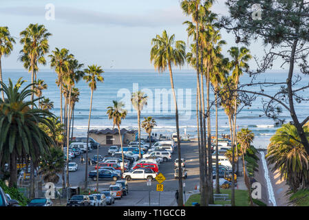 Sur un parc de surf Tourmaline matin de mars. Pacific Beach, San Diego, Californie, USA. Banque D'Images