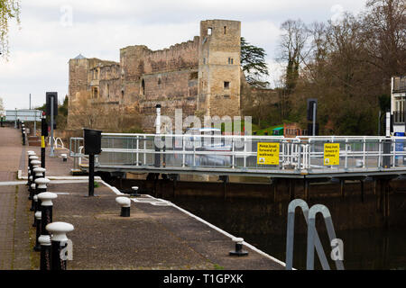 Château de Newark sur la rivière Trent, Newark on Trent, Nottinghamshire, Angleterre Banque D'Images