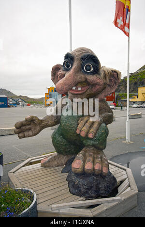 Statue de troll à Honningsvag, l'île de Mageroya, comté de Finnmark, Norvège Banque D'Images