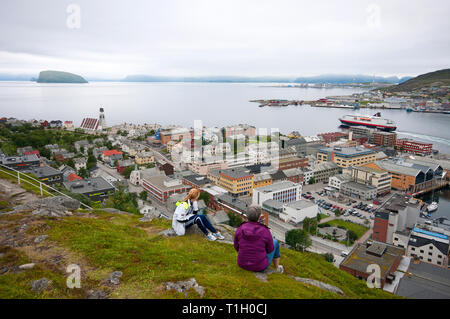 Hammerfest, surplombant de Salen Hill, dans le comté de Finnmark, Norvège Banque D'Images