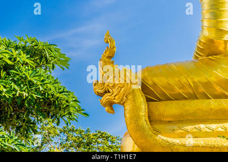 La statue du grand Bouddha de Phucket Thailande Banque D'Images