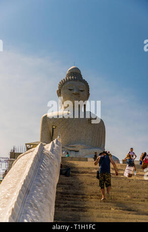 La statue du grand Bouddha de Phucket Thailande Banque D'Images