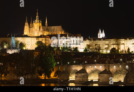 Château de Prague : abd pont Charles Banque D'Images