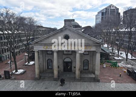 Quincy Market comme vu du Faneuil Hall, le centre-ville de Boston, Massachusetts, New England, United States of America Banque D'Images