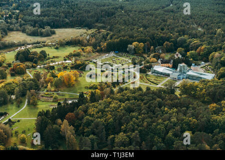 Une vue aérienne du Jardin botanique de Tallinn, montrant la forêt luxuriante entoure Banque D'Images