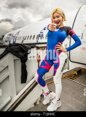 Gravité Zéro discothèque avec DJ de soude dans l'aéroport de Francfort, Allemagne Banque D'Images