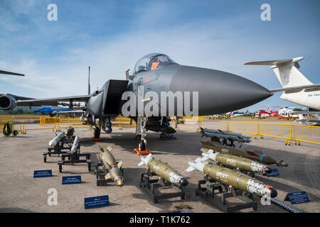 Langkawi, Malaisie. 27 mars 2019. Boeing F-15SG appartenant à l'Armée de Singapour sur l'affichage avec les armements au Crédit : exposition LIMA Chung Jin Mac/Alamy Live News Banque D'Images