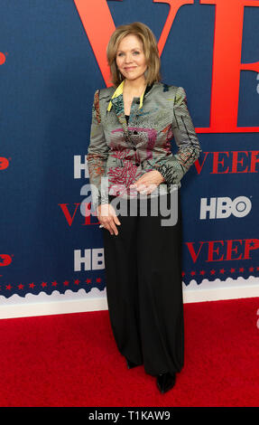 New York, États-Unis. Mar 26, 2019. NEW YORK, NY - 26 mars : Renee Fleming assiste à la première de "Veep" dernière saison à l'Alice Tully Hall le 26 mars 2019 dans la ville de New York. Credit : Ron Adar/Alamy Live News Banque D'Images