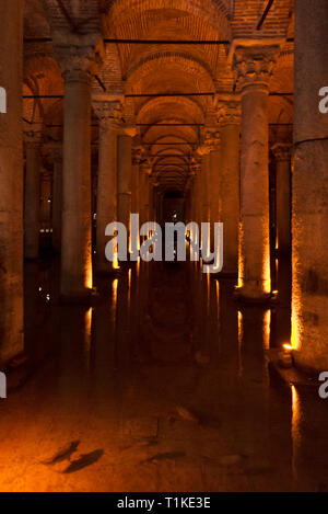 La Citerne basilique à Istanbul est un ancien réservoir d'eau souterrain construit par l'Empereur Justinianus au 6ème siècle, Turquie Banque D'Images