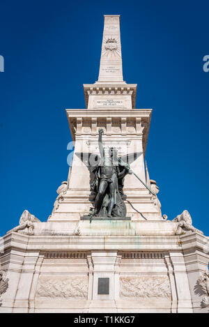 Monumento aos (Restauradores Monument aux restaurateurs) à Lisbonne. Le monument commémore la victoire de la guerre de restauration portugaise. Banque D'Images