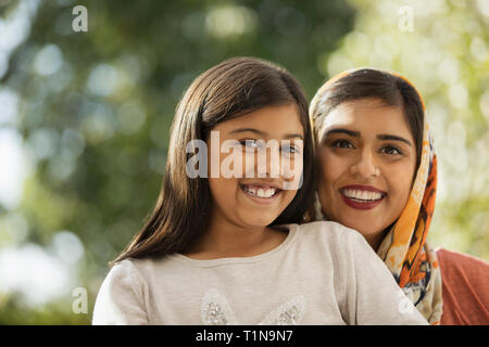 Heureux Portrait mère et fille Banque D'Images