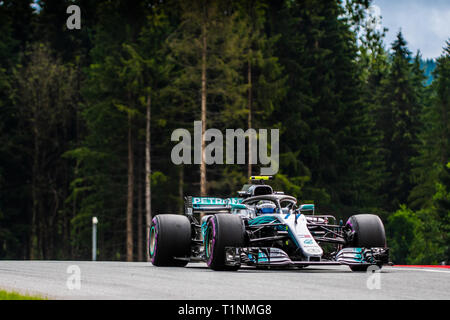 Spielberg/Autriche - 06/29/2018 - # 77 Valtteri Bottas (FIN) dans sa Mercedes W09 au cours du PC2 lors du Red Bull Ring en avance sur le Grand Prix d'Autriche 2018 Banque D'Images