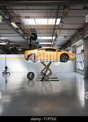 Atelier voiture Lamborghini Milan Banque D'Images