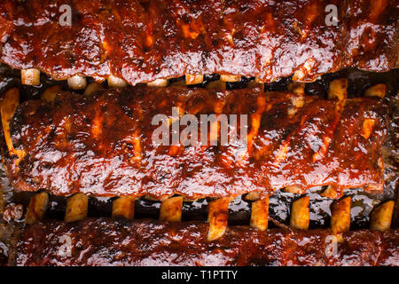 Épicé grillé Hot Spare Ribs de porc barbecue Banque D'Images
