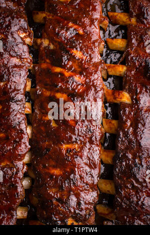 Épicé grillé Hot Spare Ribs de porc barbecue Banque D'Images
