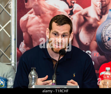 Liverpool, Royaume-Uni. 28 mars, 2019. David Price et Anthony Fowler au cours de Liam Smith vs Sam Eggington Dernière conférence de presse à la Cunard Building le jeudi 28 mars 2019. LIVERPOOL, en Angleterre. (Usage éditorial uniquement, licence requise pour un usage commercial. Aucune utilisation de pari, de jeux ou d'un seul club/ligue/dvd publications.) Crédit : Taka G Wu/Alamy News Banque D'Images