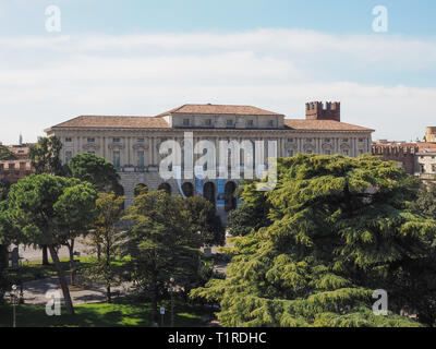 Vérone, Italie - circa 2019 Mars : Le Palazzo della Gran Guardia palace accueille le Congrès Mondial des Familles XIII du 29 au 31 mars 2019 Banque D'Images