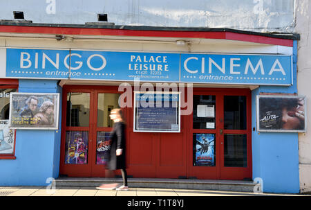 Le cinéma, d'un palais traditionnel datant de 1911, Rue de Normandie, Alton, Hampshire, Royaume-Uni. Banque D'Images