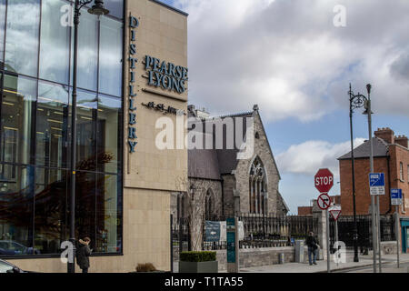 Pearse Lyons la distillerie dans la rue James. Ouvert en 2017, cet hôtel de caractère est situé à côté de la distillerie St James Church Banque D'Images