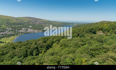 Vue de la carrière de Dinorwic, Gwynedd, Pays de Galles, Royaume-Uni - Llanberis avec en arrière-plan Banque D'Images