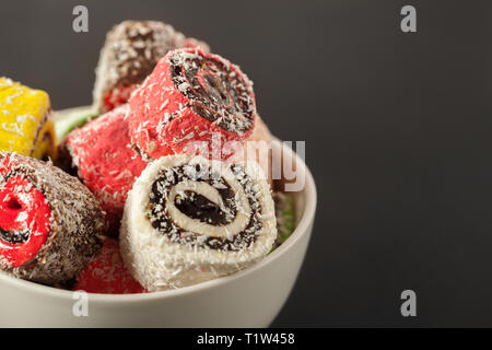 L'est traditionnels desserts sur la table Banque D'Images