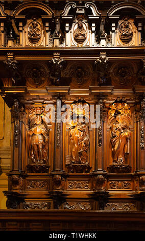 Malaga Cathedral Choir très orné de sculptures médiévales dans le choeur, cathédrale de Malaga, Malaga, Andalousie Espagne vieille ville Banque D'Images