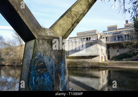 Maison Dunelm (Durham Students' Union) et Kingsgate Bridge, Université de Durham, Durham, County Durham, Angleterre, Février 2019 Banque D'Images