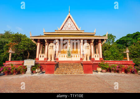 La Pagode Wat Phnom ou la montagne est un temple bouddhiste situé à Phnom Penh au Cambodge Banque D'Images