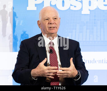 Le sénateur américain Ben Cardin (D-MD) vu la parole durant l'avenir politico de prospérité cas à Washington, DC. Banque D'Images
