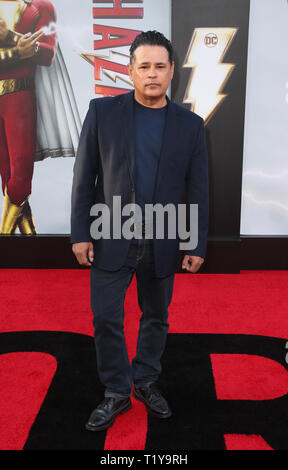 Hollywood 28 Mars : Raymond Cruz, arrive pour Warner Bros Pictures et New Line Cinema's World Premiere de 'SHAZM !' au théâtre chinois de Grauman le 28 mars 2019 à Hollywood. Credit : Faye Sadou/MediaPunch Banque D'Images