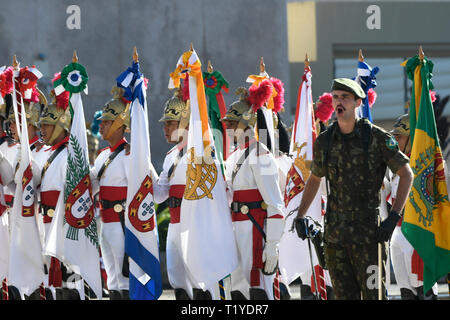 Brasilia, Brésil. Mar 29, 2019. DF - Brasilia - 03/29/2019 - Cérémonie de se rappeler le 55e anniversaire de l'armée du mouvement civique, 31 mars 1964 - Cérémonie pour évoquer le 55e anniversaire de l'armée du mouvement civique, le 31 mars 1964 au siège de l'armée brésilienne. Photo : Mateus Bonomi/AGIF : Crédit AGIF/Alamy Live News Banque D'Images