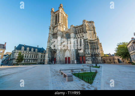 Troyes (nord-est de la France) : la cathédrale de Troyes ou la Cathédrale Saint Pierre et Saint Paul Banque D'Images