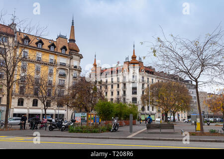 Genève, Suisse - le 26 novembre 2016 : vue sur la Rue de Genève ville avec maisons individuelles. Les gens ordinaires à pied la rue Banque D'Images