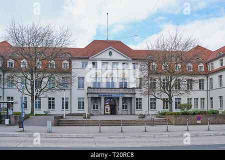 MAINZ, ALLEMAGNE - le 29 mars 2019 : Le centre médical universitaire de l'Université Johannes Gutenberg de Mayence. Banque D'Images