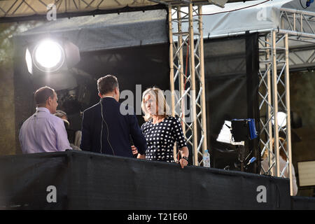 Londres, Royaume-Uni. Mar 29, 2019. Sophie Raworth de la BBC révèle à l'extérieur du Parlement aujourd'hui . MP's sont assis aujourd'hui à quitter le Parlement débat le jour où il devait initialement arriver Crédit : Simon Dack/Alamy Live News Banque D'Images