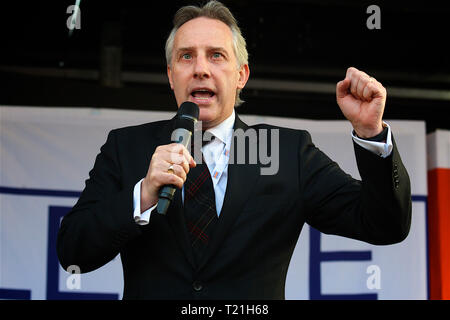 Londres, Royaume-Uni.29 mars 2019.Ian Richard Kyle Paisley Jr est un homme politique syndicaliste irlandais du Nord.Il est membre du Parti unioniste démocratique.Leave signifie Leave Leave Brexit Campaign se rallie à Westminster Londres le 29 mars 2019, date à laquelle le Royaume-Uni était censé quitter l'UE.Crédit : Rupert Rivett/Alay Live News Banque D'Images