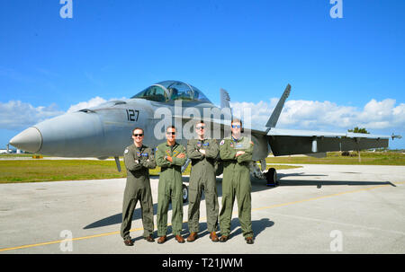 Melbourne, Florida, USA. Le 29 mars 2019. Boeing F-18 Super Hornet, l'équipe de démonstration Héritage est prêt à réveiller l'espace côte à ce week-end Melbourne Air and Space Show. Le pilote pour ce spectacle Le Lieutenant Dominic "Iceman" Garcia est un diplômé de 2003 Melbourne High School. Le F-18 Super Hornet est en grande partie un nouvel avion et est d'environ 20  % plus grandes que l'héritage Hornet. Le Super Hornet comporte 33 % de plus, l'augmentation de carburant interne gamme mission de 41 % et l'endurance de 50 % sur l'héritage Hornet. Crédit photo : Julian Poireau/Alamy Live News Banque D'Images